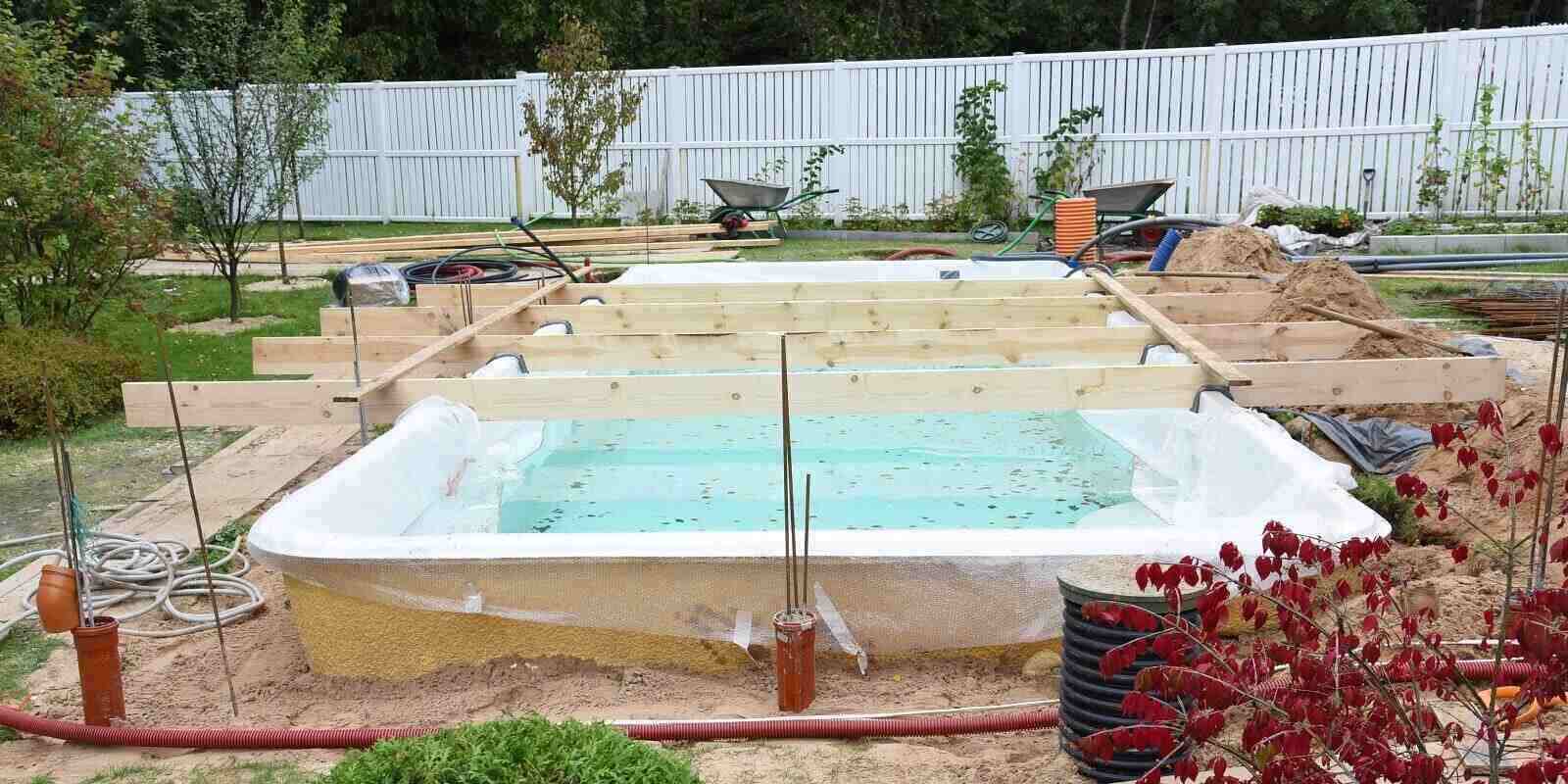 Maryland fiberglass swimming pool construction building