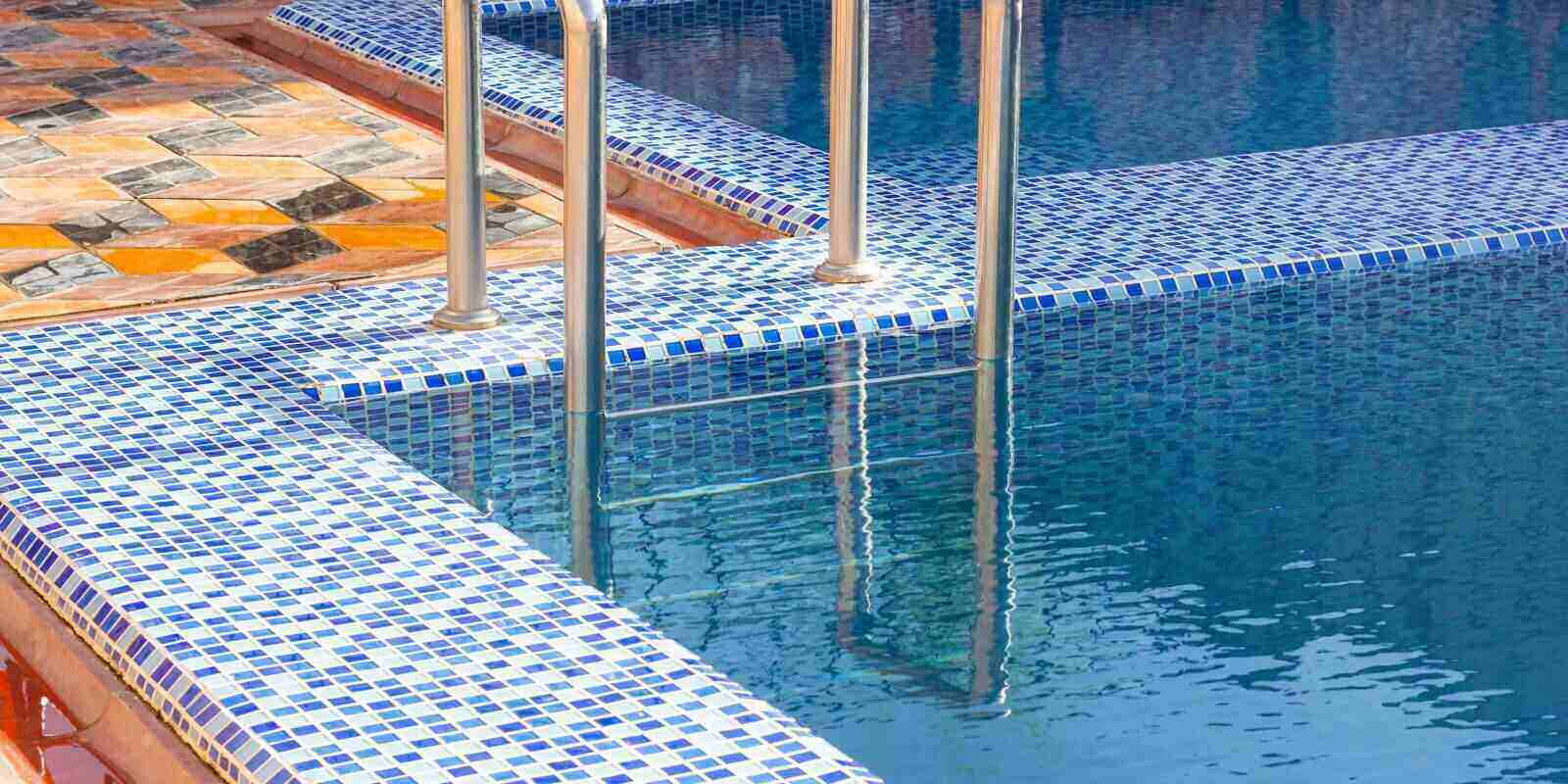 metal swimming pool safe ladder in Maryland
